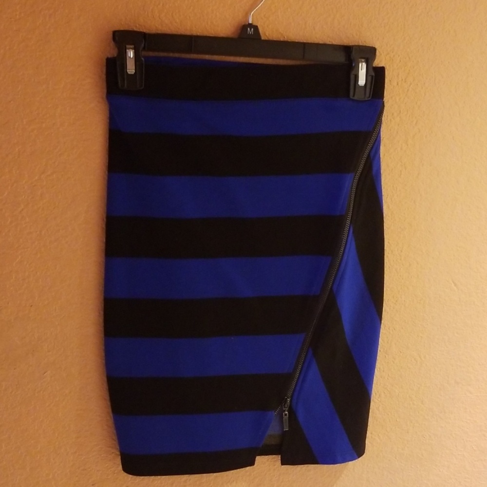 Guess Striped Pencil Skirt